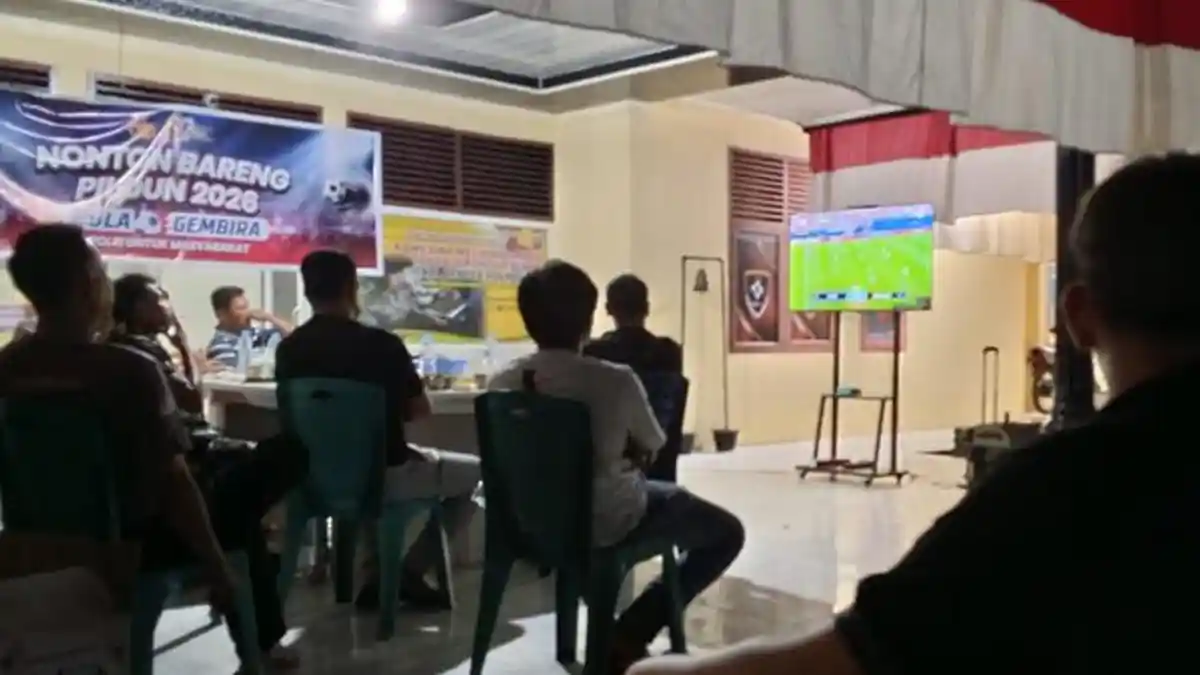 Polsek Kampar Kiri Buka Markas untuk Nonton Bareng Piala Dunia 2026