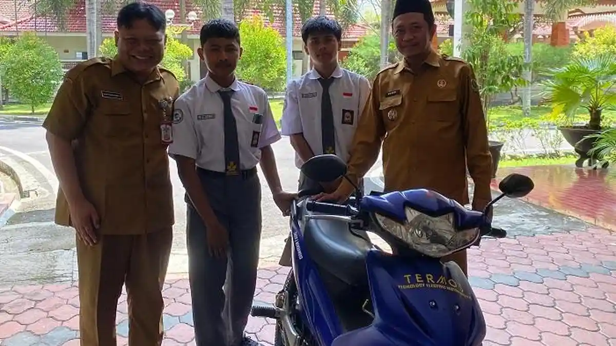 Pelajar SMKN 3 Bondowoso Berhasil Konversi Motor BBM Jadi Listrik, Bisa Tempuh 65 Km