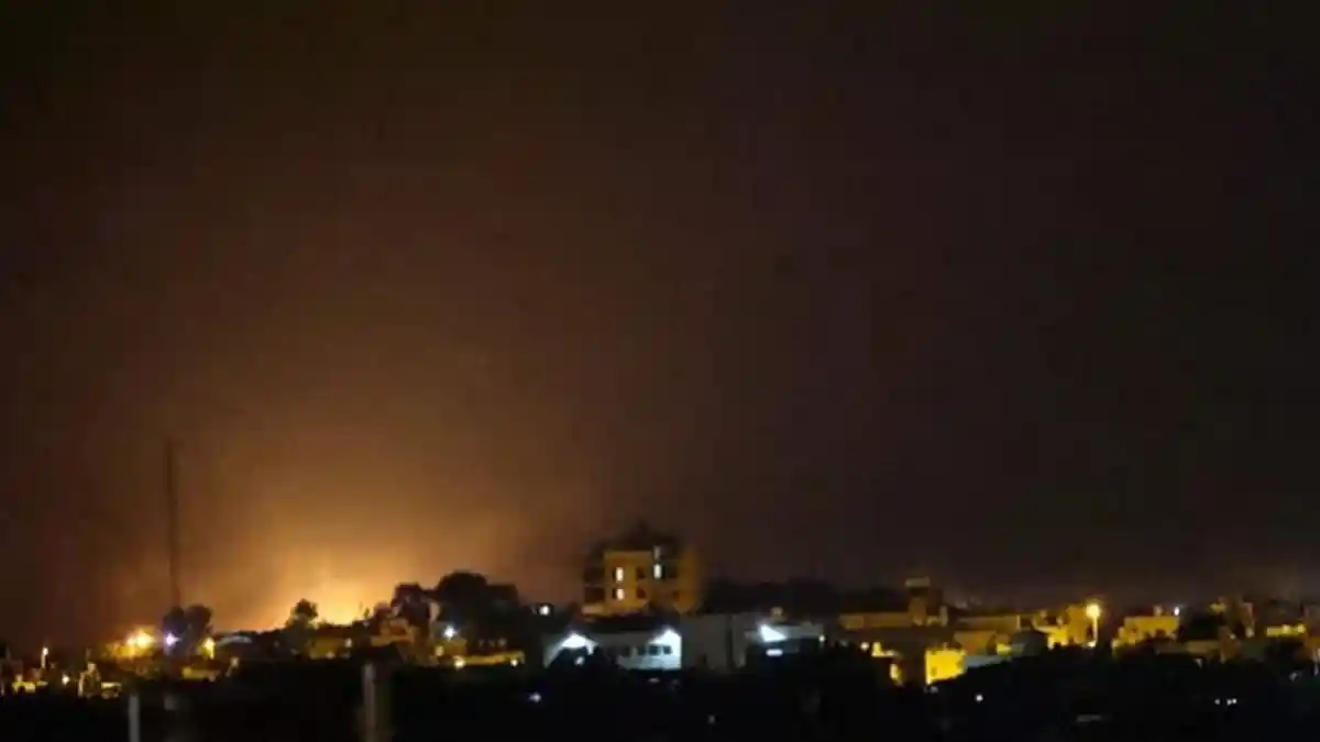 Hamas Tembakkan Roket, Jet Tempur Israel Gempur Jalur Gaza