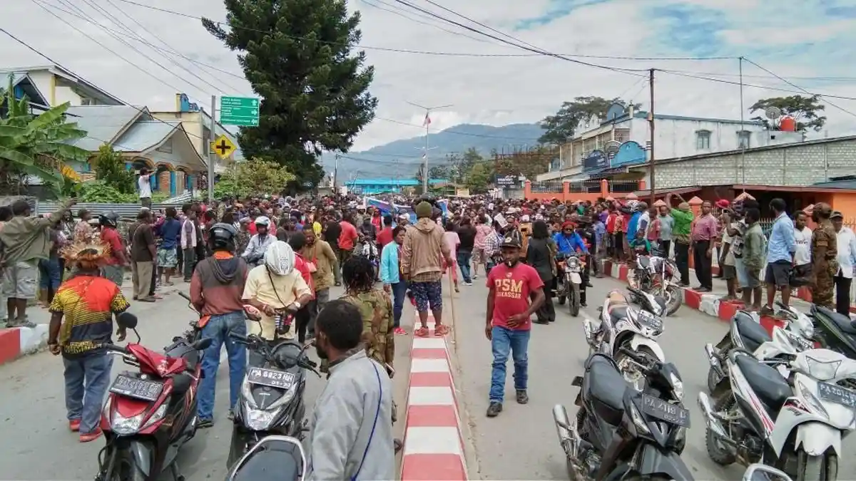 Irjen Pol Paulus Waterpauw : Adik-adik Papua yang Study Diluar Papua Jangan Cengeng, Harus Adaptif