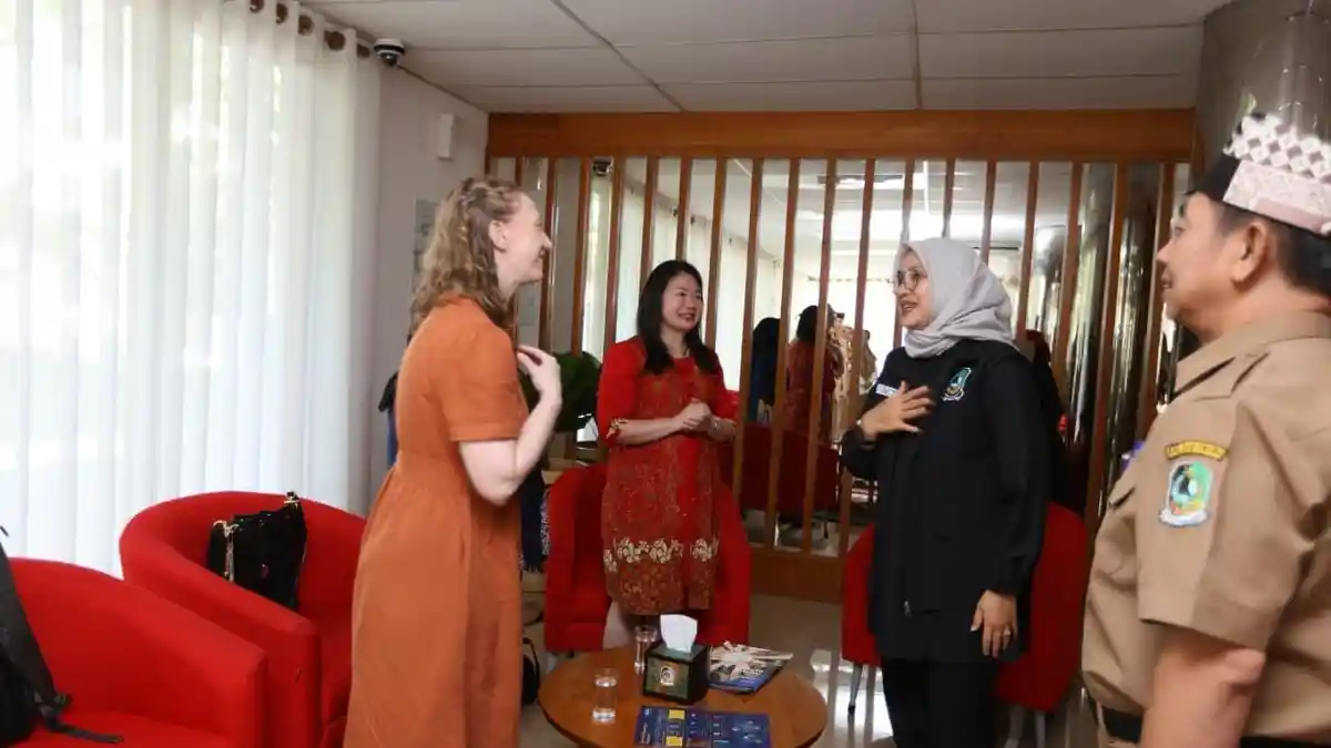 Banyuwangi dan Lembaga AS Latih Guru SLB Fisioterapi Anak Berkebutuhan Khusus