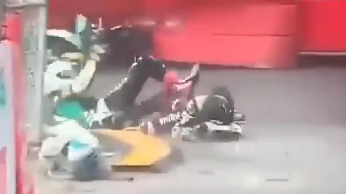 Video Detik-detik Pembalap Tewas Saat Balapan Malaysia