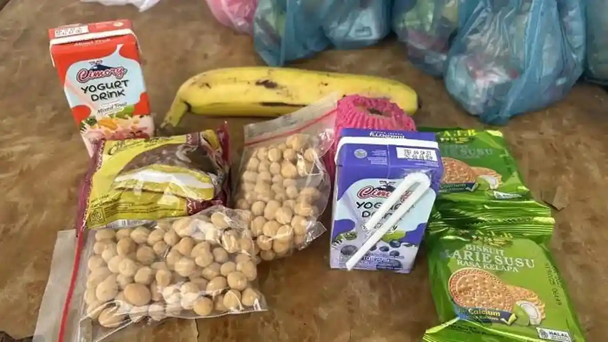 Penampakan Menu MBG saat Liburan Sekolah, Isinya Kacang dan Biskuit Coklat