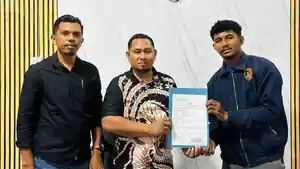 Aksandri-Kitong-dilaporkan-ke-Ditreskrimsus-Polda-Maluku-Utara.jpg