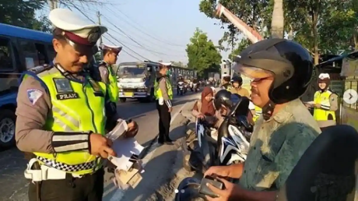 Mertua Distop Pak Polisi, Tak Marah Menantu yang Tilang saat Operasi Patuh 2019