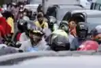 Jelang Lebaran Situasi Lalu Lintas dan Pasar Kebayoran Lama Semrawut