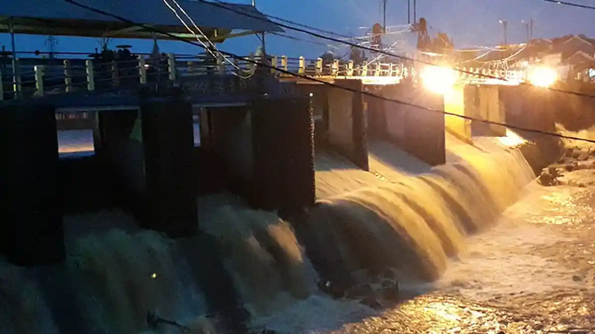 Puncak Bogor Diguyur Hujan, Begini Kondisi Terkini TMA Bendung Katulampa