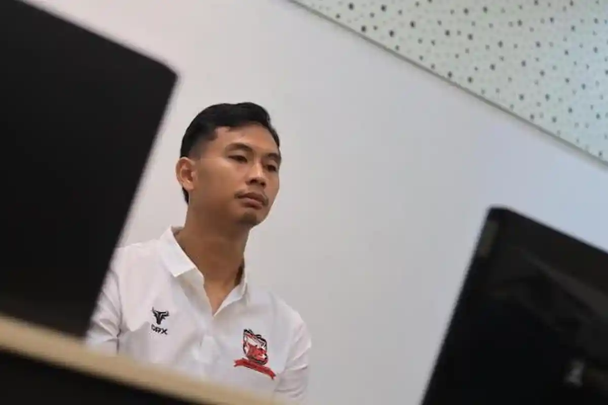 Buntut Kebobolan 5 Gol Saat Lawan Arema FC, Madura United Depak Kiper Dikri Yusron