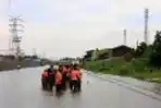 Peninggian Jalur Rel Kereta Api di Kaligawe Semarang