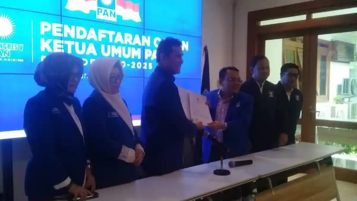 Didampingi Bima Arya, Asman Abnur Resmi Daftar Caketum PAN