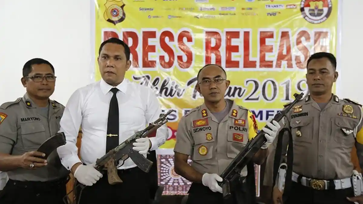 Polres Bener Meriah Terima Dua Pucuk Senpi dan Granat Ilegal Sisa Konflik, Kondisinya masih Aktif