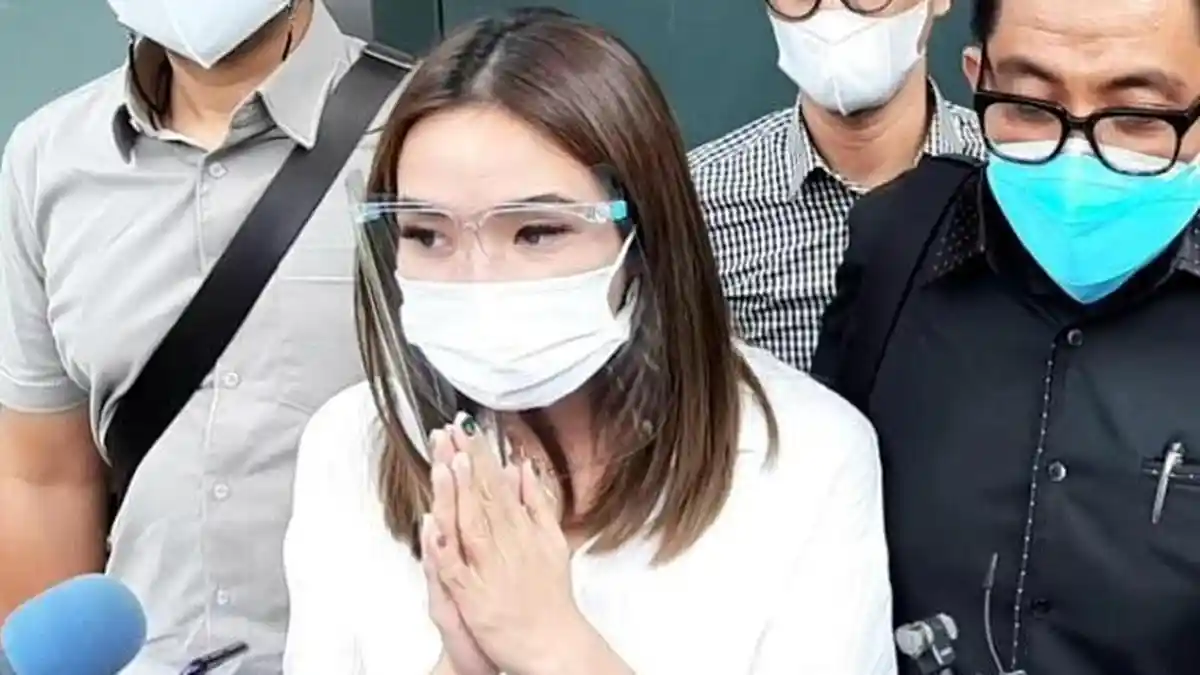 Penuhi Panggilan Polisi, Begini Kondisi Gisella Anastasia setelah Diperiksa Terkait Kasus Video Syur