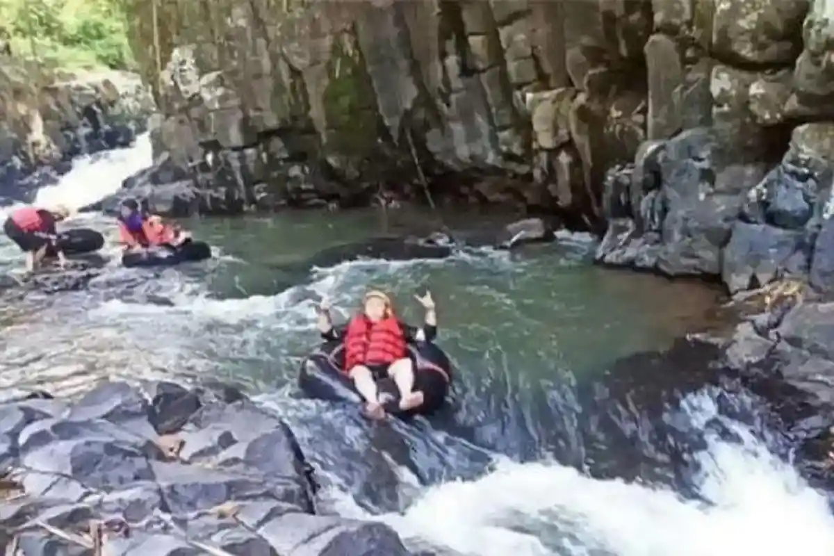 Kronologi 6 Mahasiswa Terseret Arus di Kendal, Seorang Diantaranya Meninggal