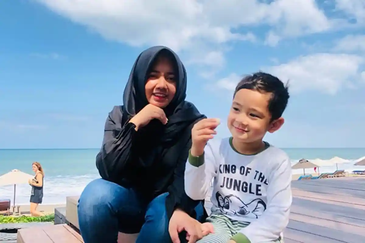 POPULER Reaksi Rafathar saat Beli Jam di Swiss Bikin Syok Penjaga Toko, Raffi Ahmad Ikut Terkejut