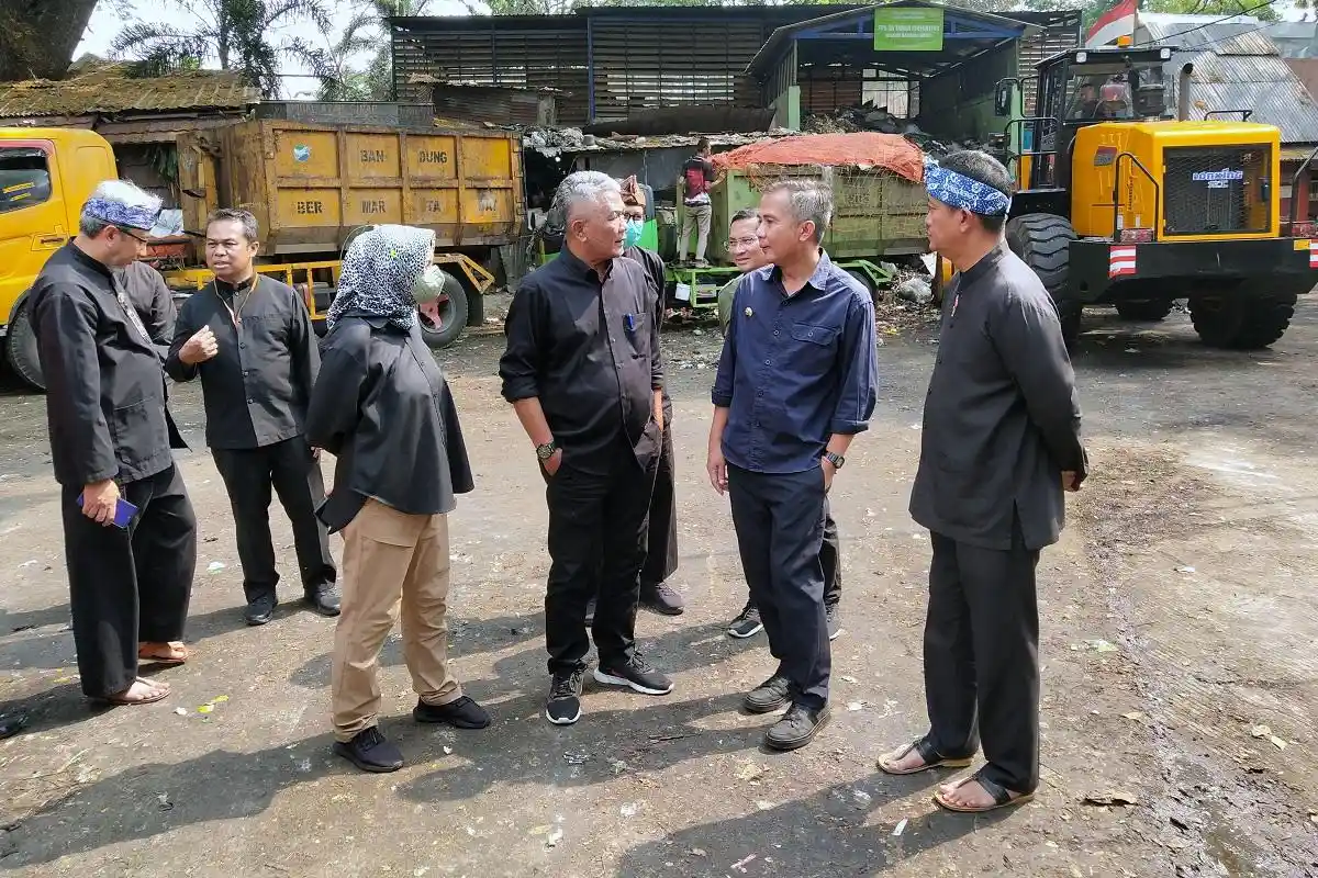 Masalah Sampah di Bandung Raya Akan Selesai dalam Tempo 3 Bulan, Janji Pj Gubernur Jawa Barat