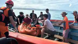 EVAKUASI-KORBAN-HANYUT-Sejumladrhadap-seorang-dtd2026-Korbad.jpg