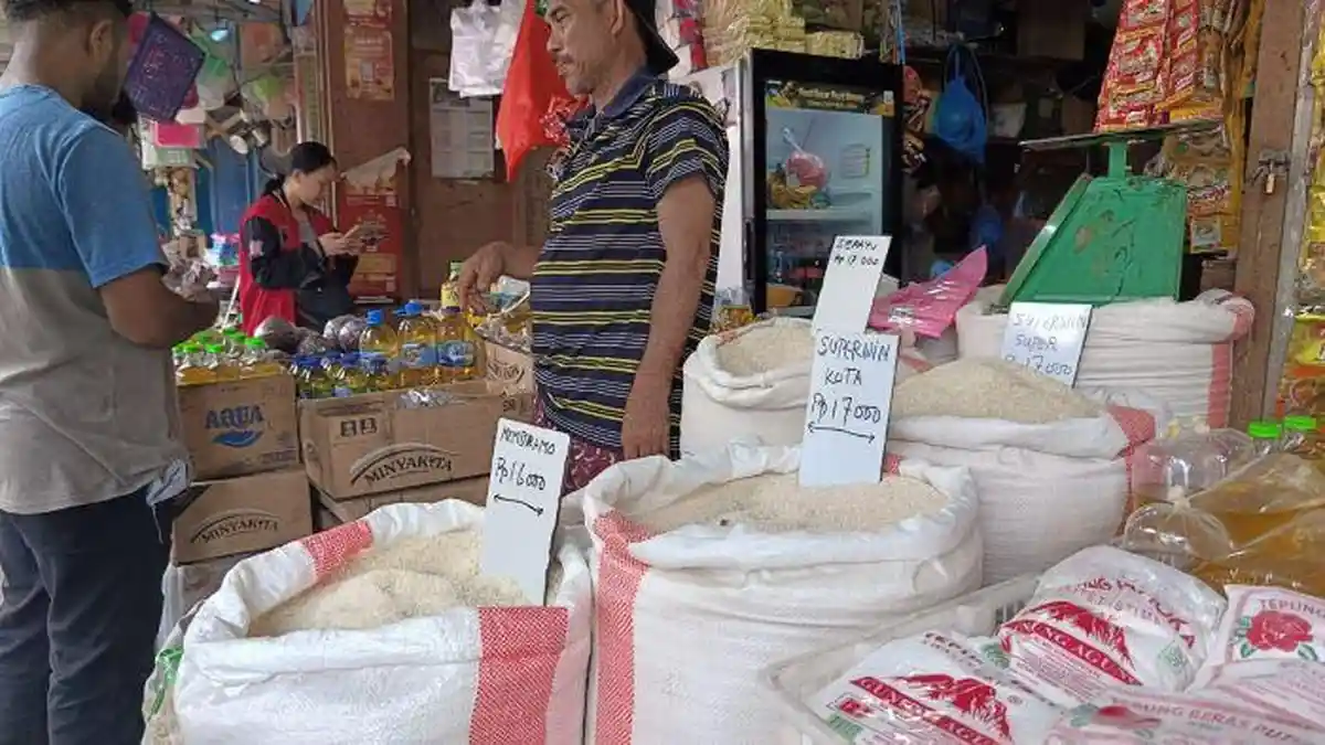 Harga Beras di Pasar Karombasan Manado Tembus Rp17 Ribu Perkilogram, Warga Mengaku Kaget