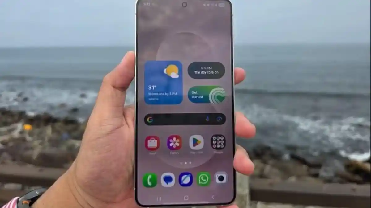 Samsung Sarankan Pengguna Rutin Restart Handphone, Ini Alasannya