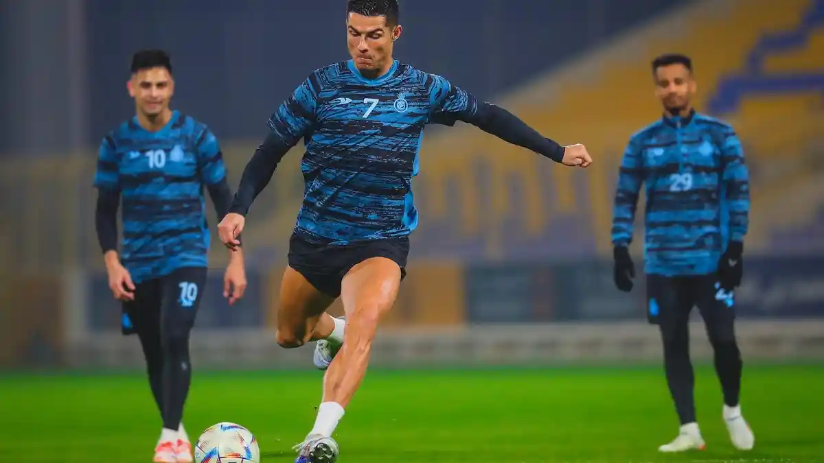 LIVE STREAMING Real Madrid vs Atlético, Valencia vs Athletic Club, dan Penampilan CR7 di Al Nassr