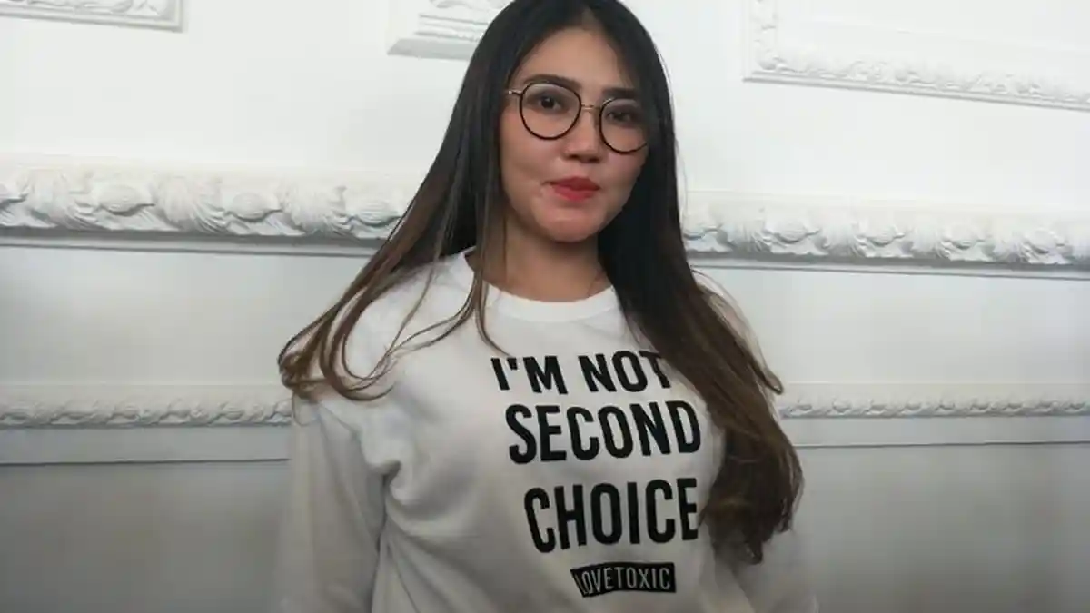 Video Klipnya Dituding Menjiplak Penyanyi Korea, Via Vallen Santai : Take Down Ae Lah Mas