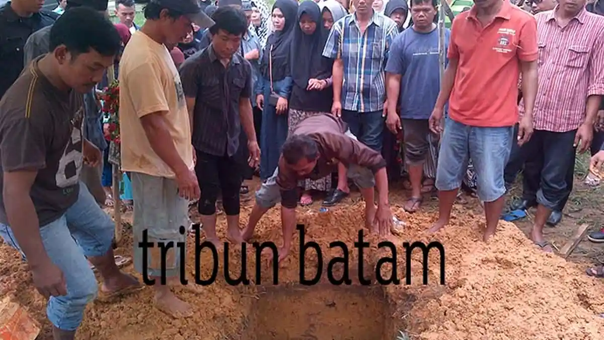 Jenazah Lia Sudah Dimakamkan di TPU Sei Temiang, Keluarga dan Penggali Kubur Sempat Cekcok