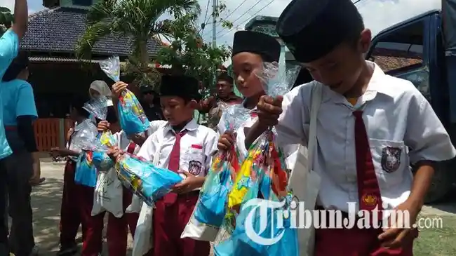 ilustrasi-siswa-sd-Siswa-di-SDN-Pojokklitih-Plandaan-Jombang.jpg