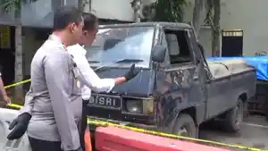 ILEGAL-Kapolres-Bangkalan-AKBP-Wibowo-didampingi-Kasat-Reskrim-AKP-Hafid-Dian.jpg