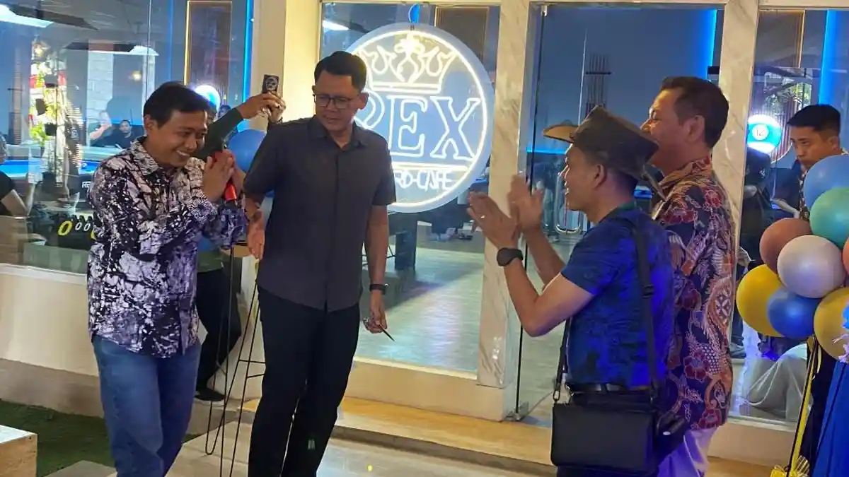 REX Billiard & Cafe Resmi Dibuka, Gelar Turnamen 9 Ball Diikuti 64 ...