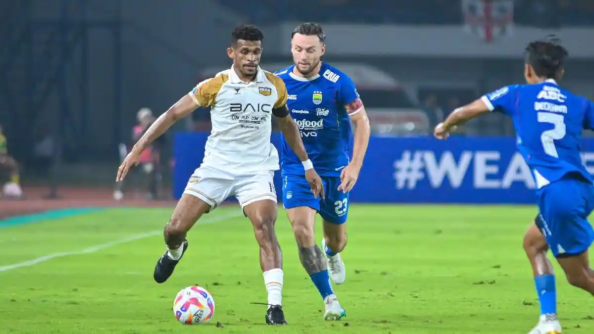 25 Lokasi Nobar Persib Bandung vs Dewa United Malam Ini di Bandung Raya, Reuni Dini Kuipers dan Edo