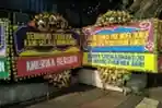 Karangan Bunga Di Kediaman Moeldoko