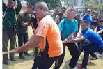 lomba-tarik-tambang_20170815_102003.jpg