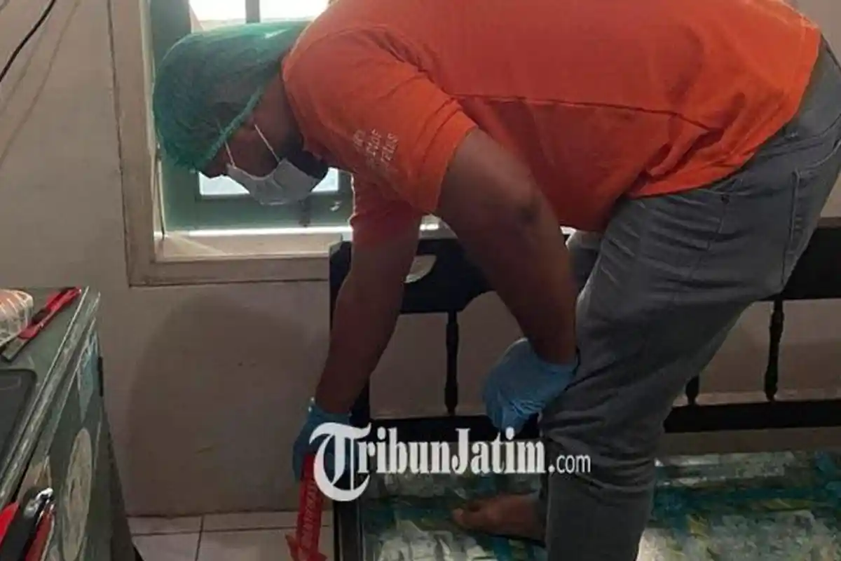 Diduga Sulit Cari Kerja, Pria di Sidoarjo Ditemukan Orang Tua Tak Bernyawa di dalam Kamar