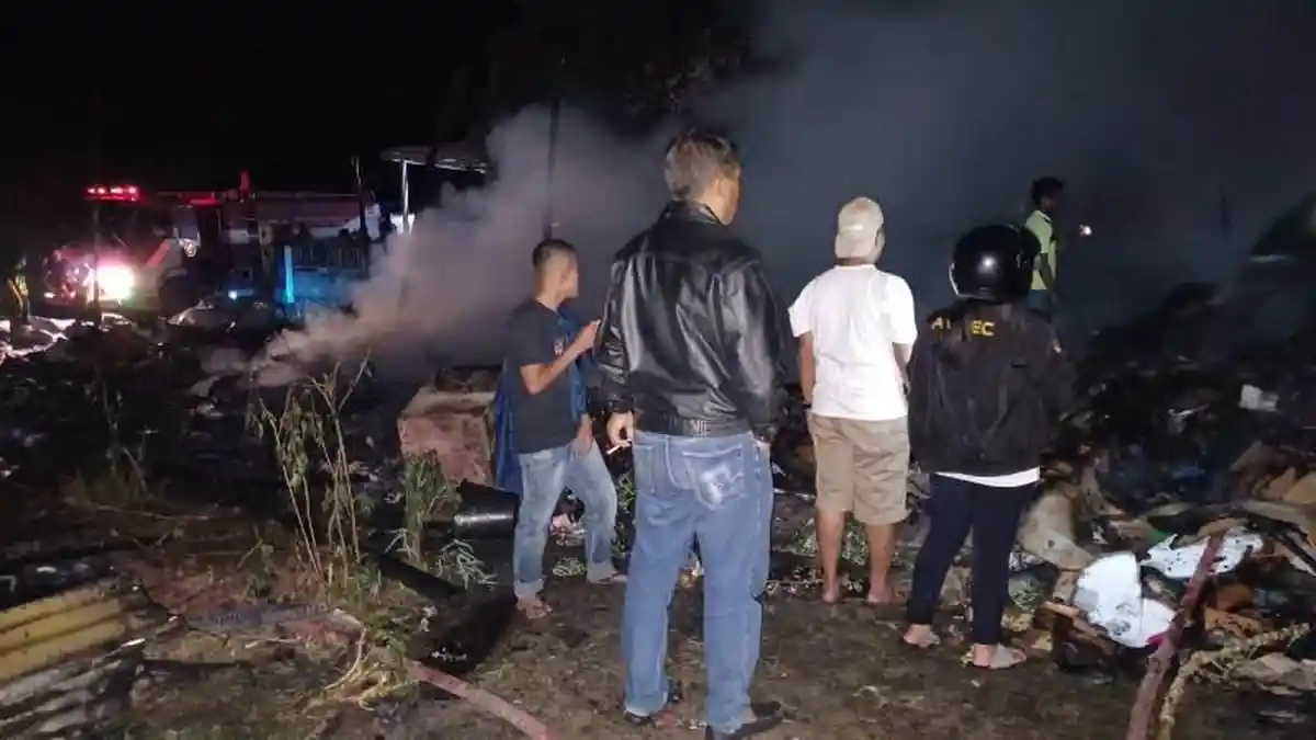 Kebakaran di Sipoholon, Gudang Penyimpanan Barang Bekas Ludes Terbakar