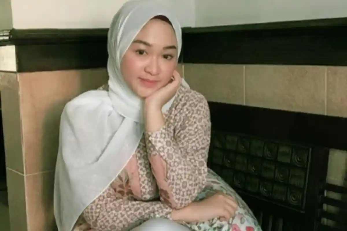 Alumnus Universitas Muhammadiyah Malang (UMM), Yuenita Rachmi Tak Sangka Bergelut di Bidang Makeup