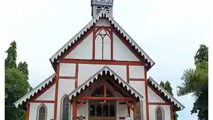 Gereja-Tua-di-Sikka.jpg