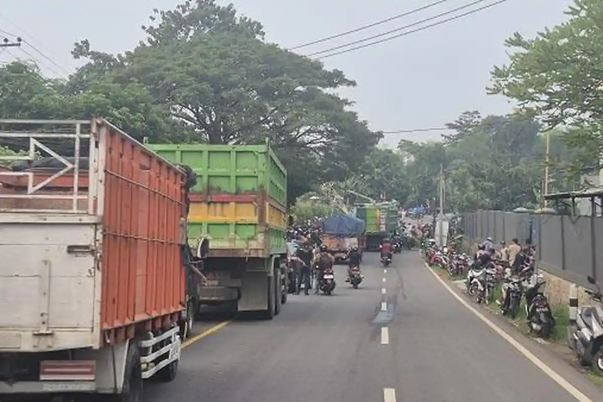  Laka Maut yang Tewaskan 4 Orang, Jalur Probolinggo-Lumajang Macet 2 KM