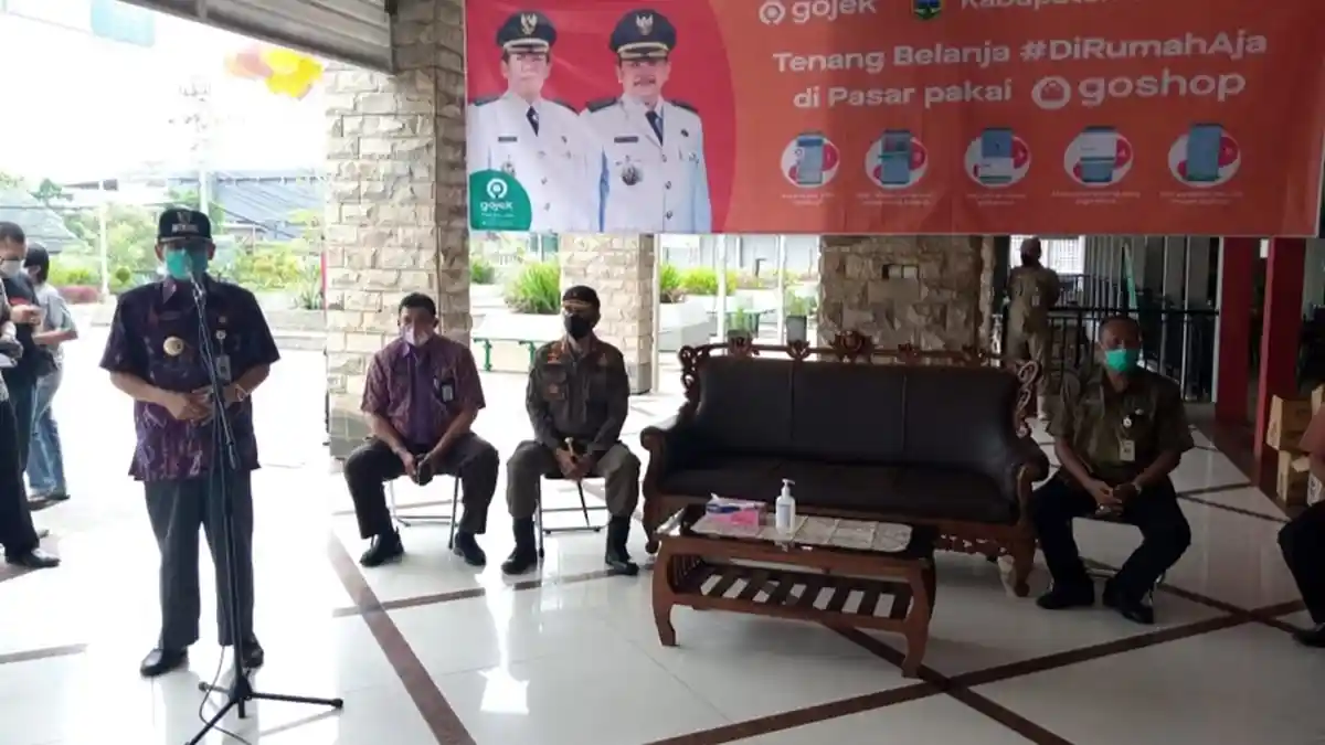 Pasar Projo Ambarawa Terapkan Belanja Daring, Pemkab Semarang Gandeng Gojek