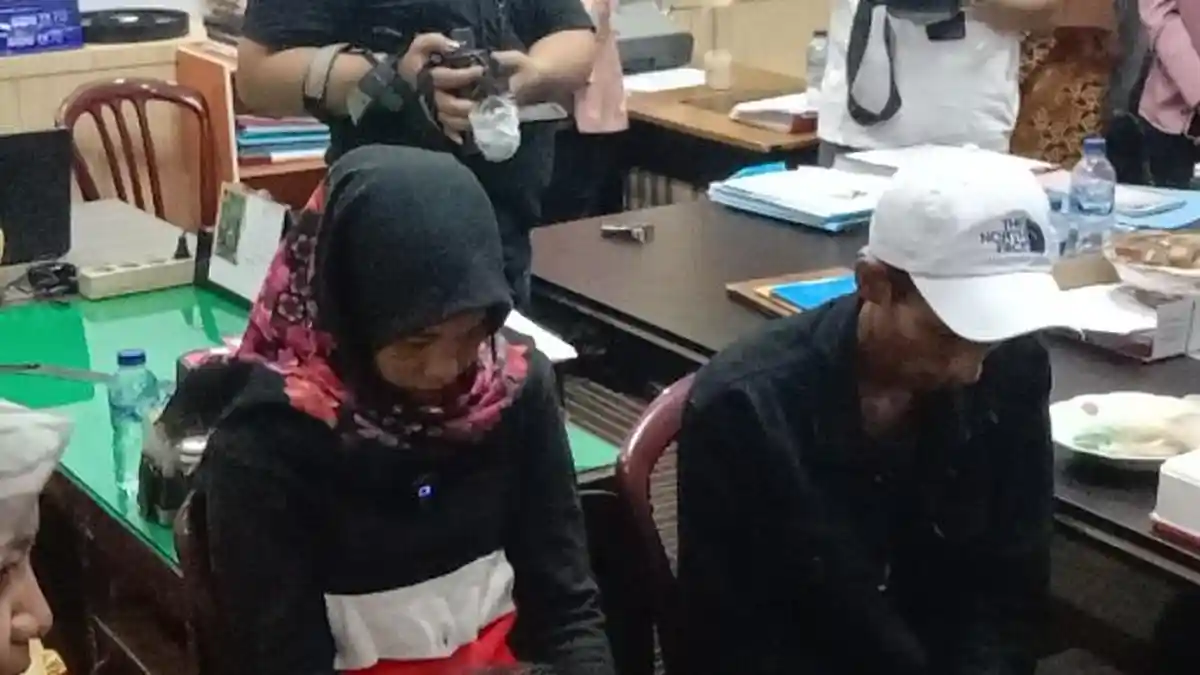 Bertemu Wali Kota Padang, Orang Tua Viral Lakukan Pengancaman Anak Tertunduk di Kantor Polisi