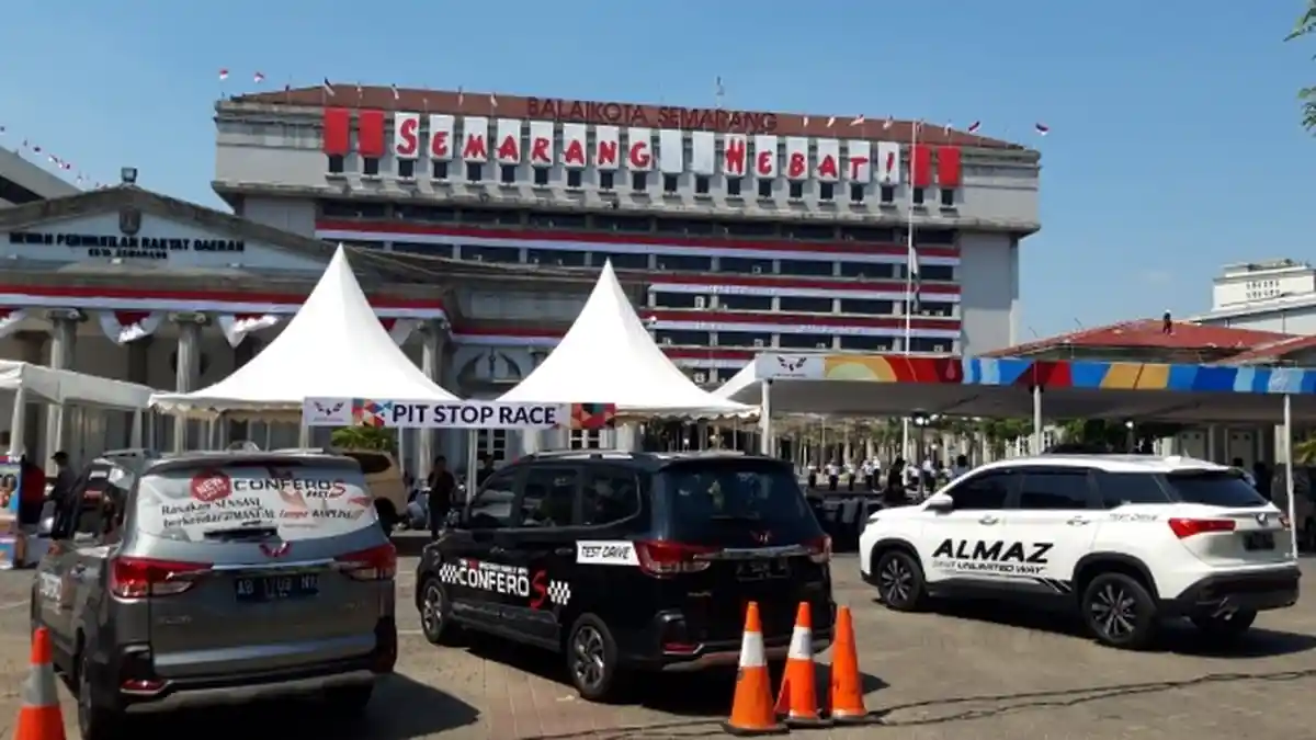 Begini Meriahnya Wuling Experience Weekend di Balai Kota Semarang