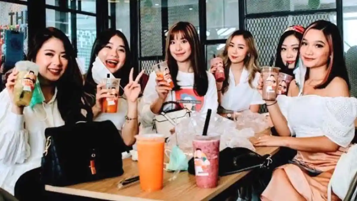 Tren Pola Hidup Sehat, 3 Pengusaha Kuliner Berkolaborasi Bikin Jusn n’ Shake