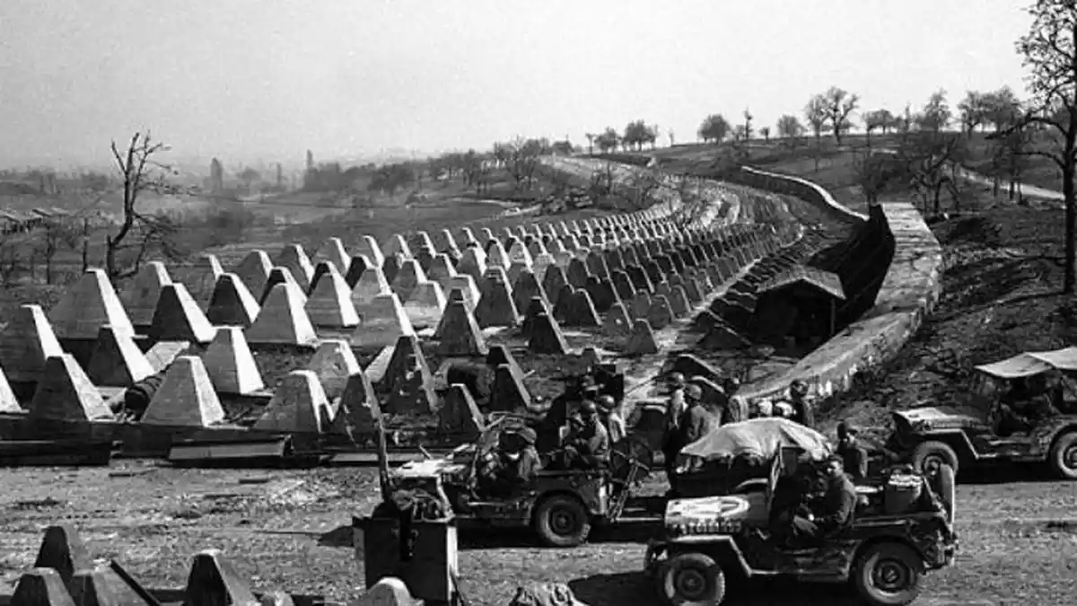 Rusia Pasang Gigi Naga untuk Perlambat Kemajuan Militer Ukraina, Apa Itu Gigi Naga?