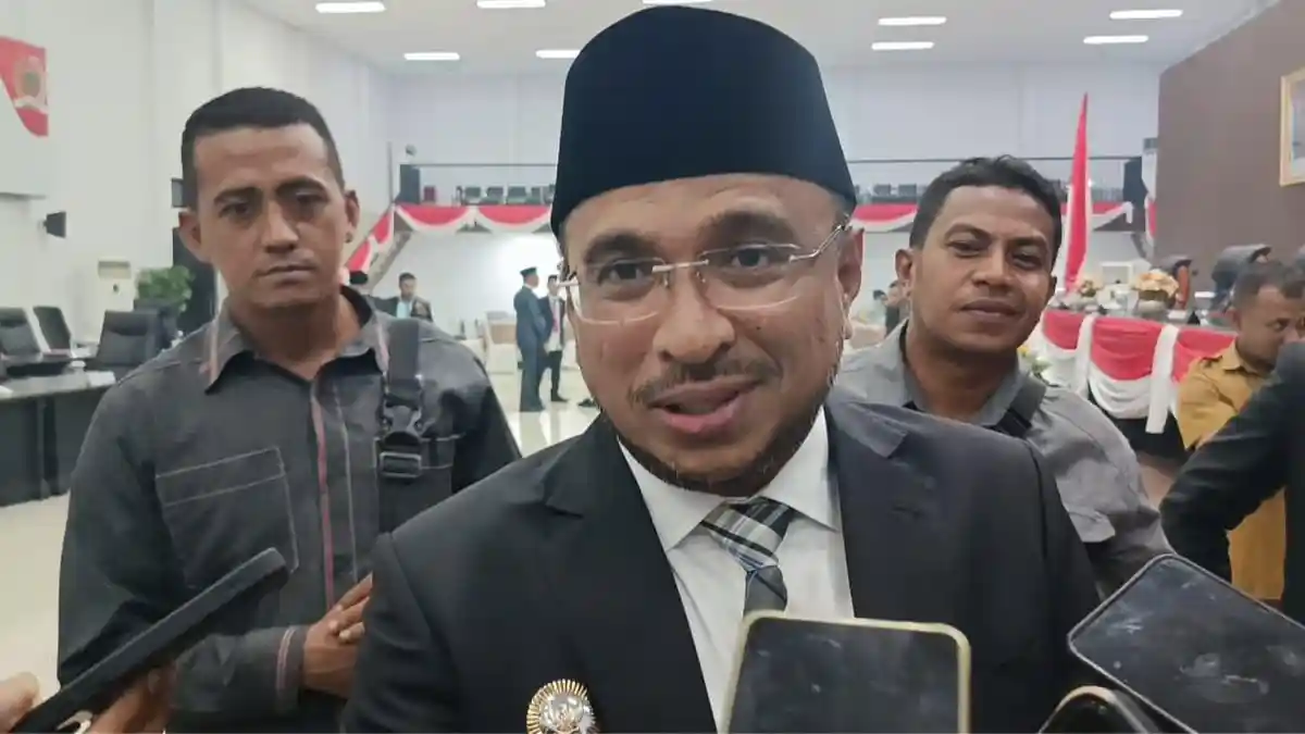 Polemik PPPK Paruh Waktu di SBT, Bupati Fachri Alkatiri Pastikan Tak Dibiarkan Terlantar