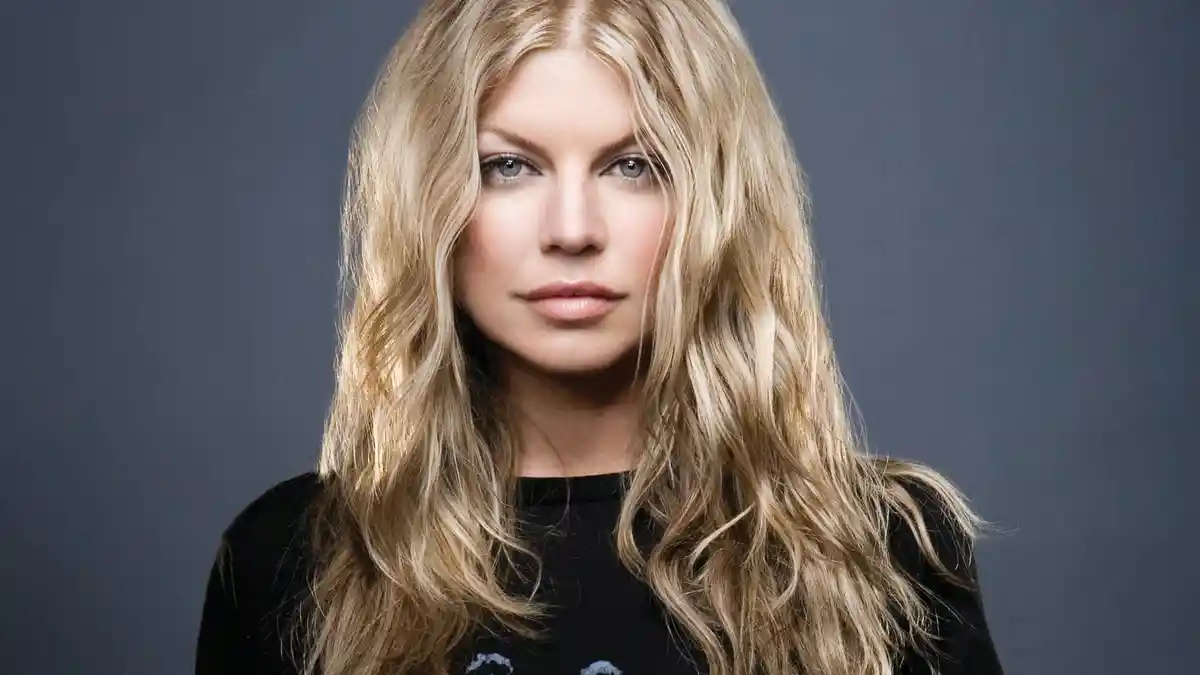 Bersiaplah! Fergie Segera Merilis Album Baru, tapi Dua Single Andalannya Ini Bikin Baper