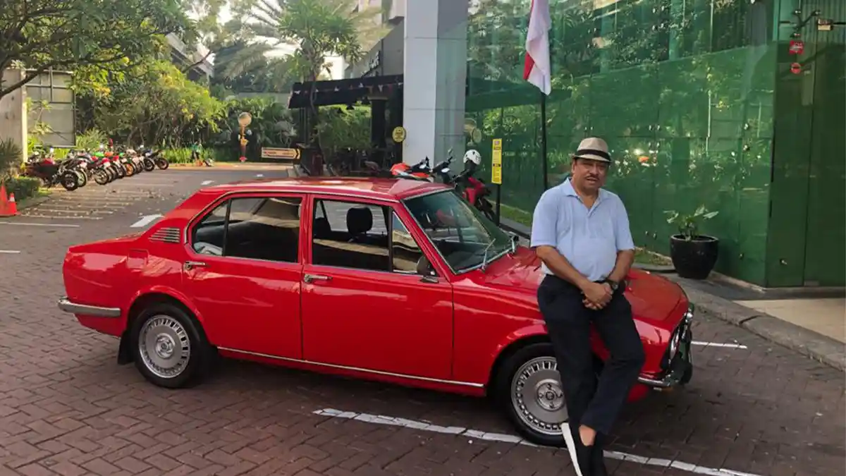 Kaki Saya Gemetar di Atas Panggung Kampanye Golkar