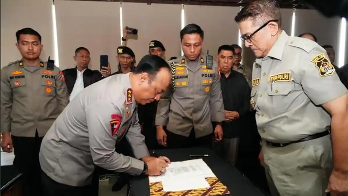 Wakapolri Dedi Kukuhkan AH Bimo Suryono Jadi Ketua Umum KBPP Polri Periode 2026-2031