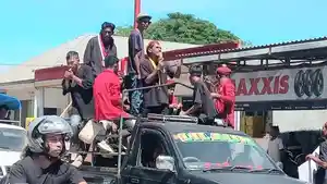 DEMO-DI-MALAKA-Aliansi-Cipayung-Malaka-sedang-menggelar-aksi-demonstrasi-di-Kota-Betun.jpg
