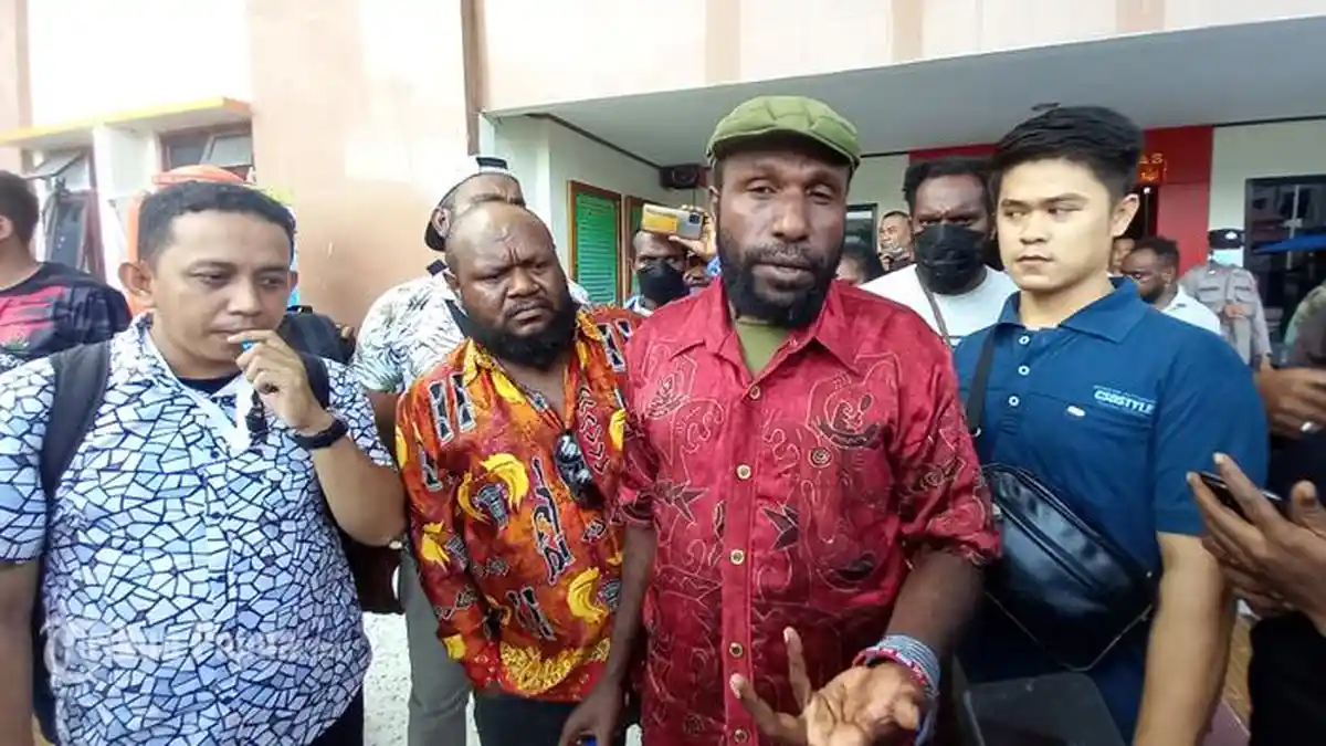 Eksepsi Ditolak, Victor Yeimo Siap Hadapi Peradilan Kasus Kerusuhan Jayapura: Fokus Rasisme!