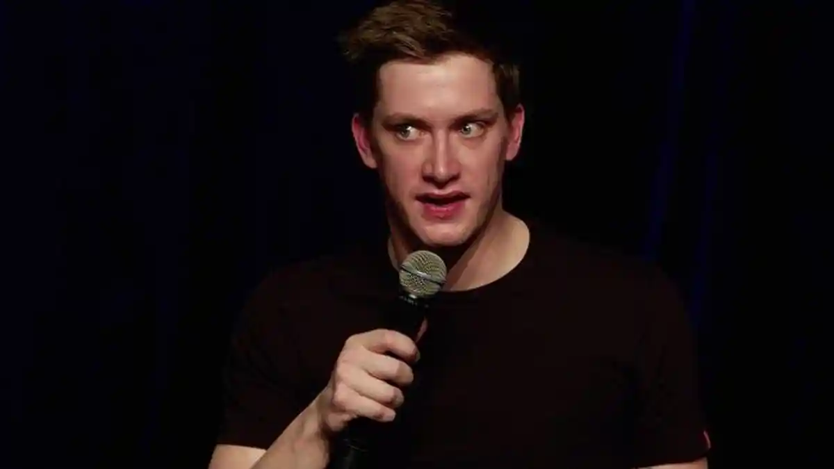Tonton Stand Up Komedian Terkenal, 17 Ribu Pasangan Pilih Putus ...