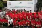 Legenda Liverpool dan SCB Peduli Kesehatan Pelajar