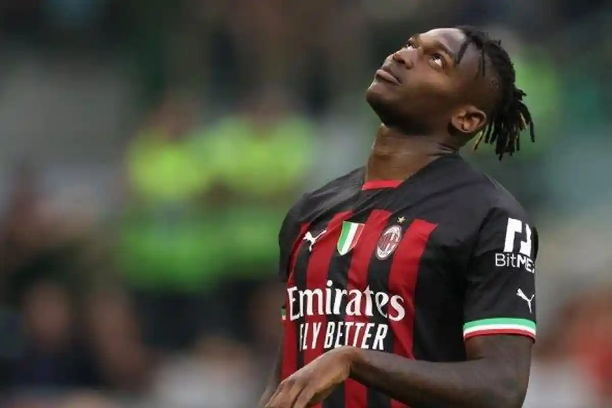 Kontrak 'Gila' Rafael Leao di AC Milan, Gaji Selangit hingga Rebut Nomor Punggung Rekan Setim